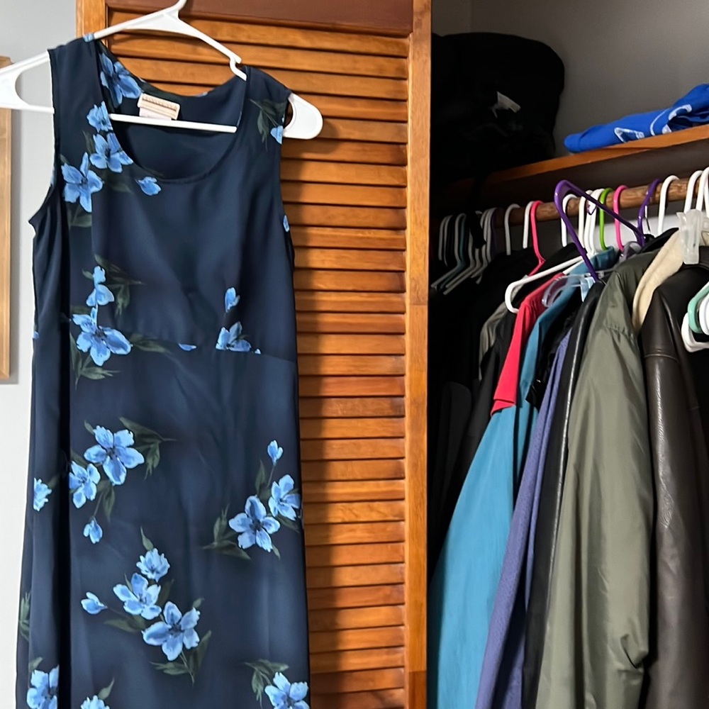 Flattering sundress. With tie in the back.